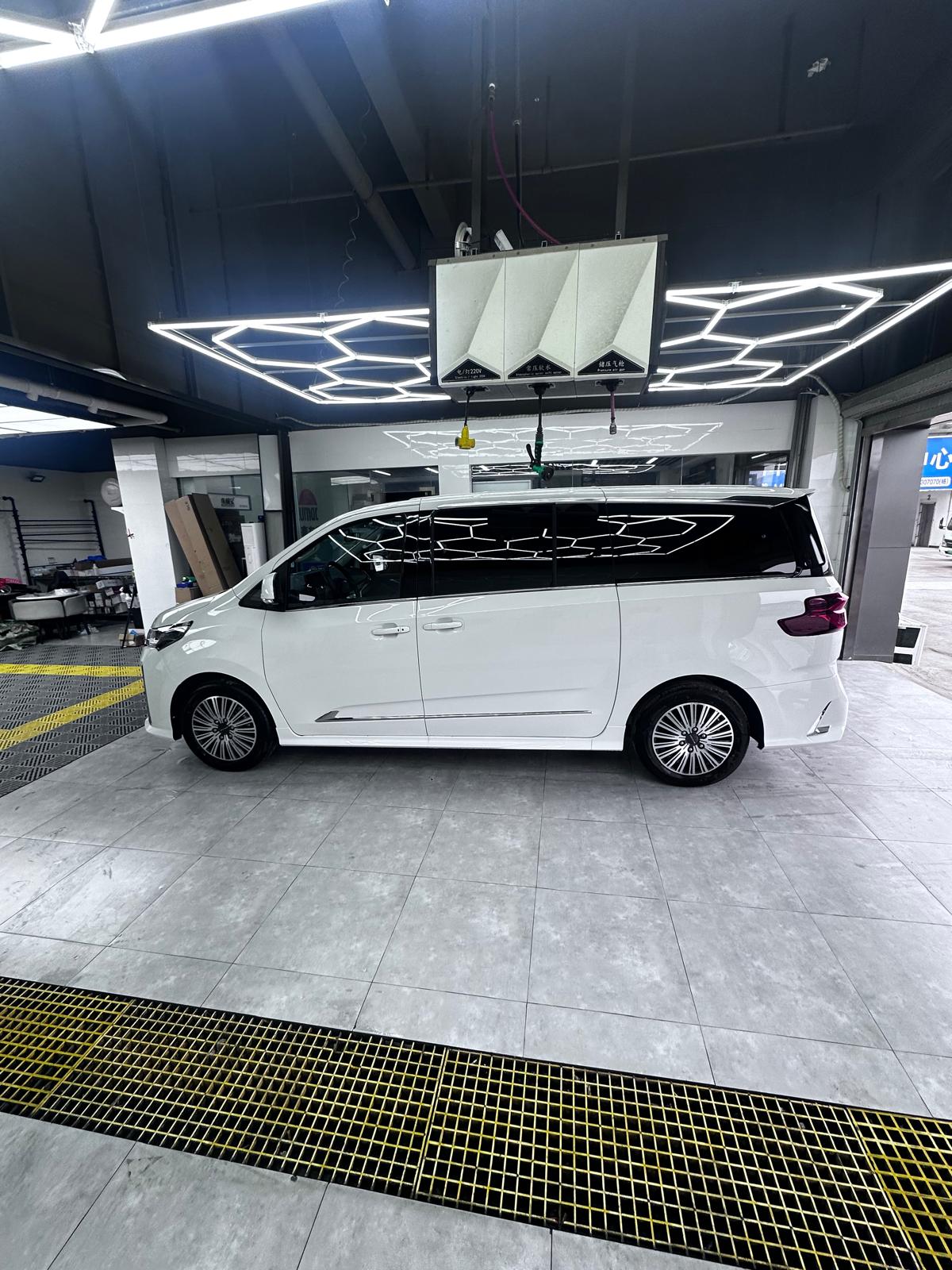 MAXUS G10  TURBO 2.0  VIP  - Vue 2