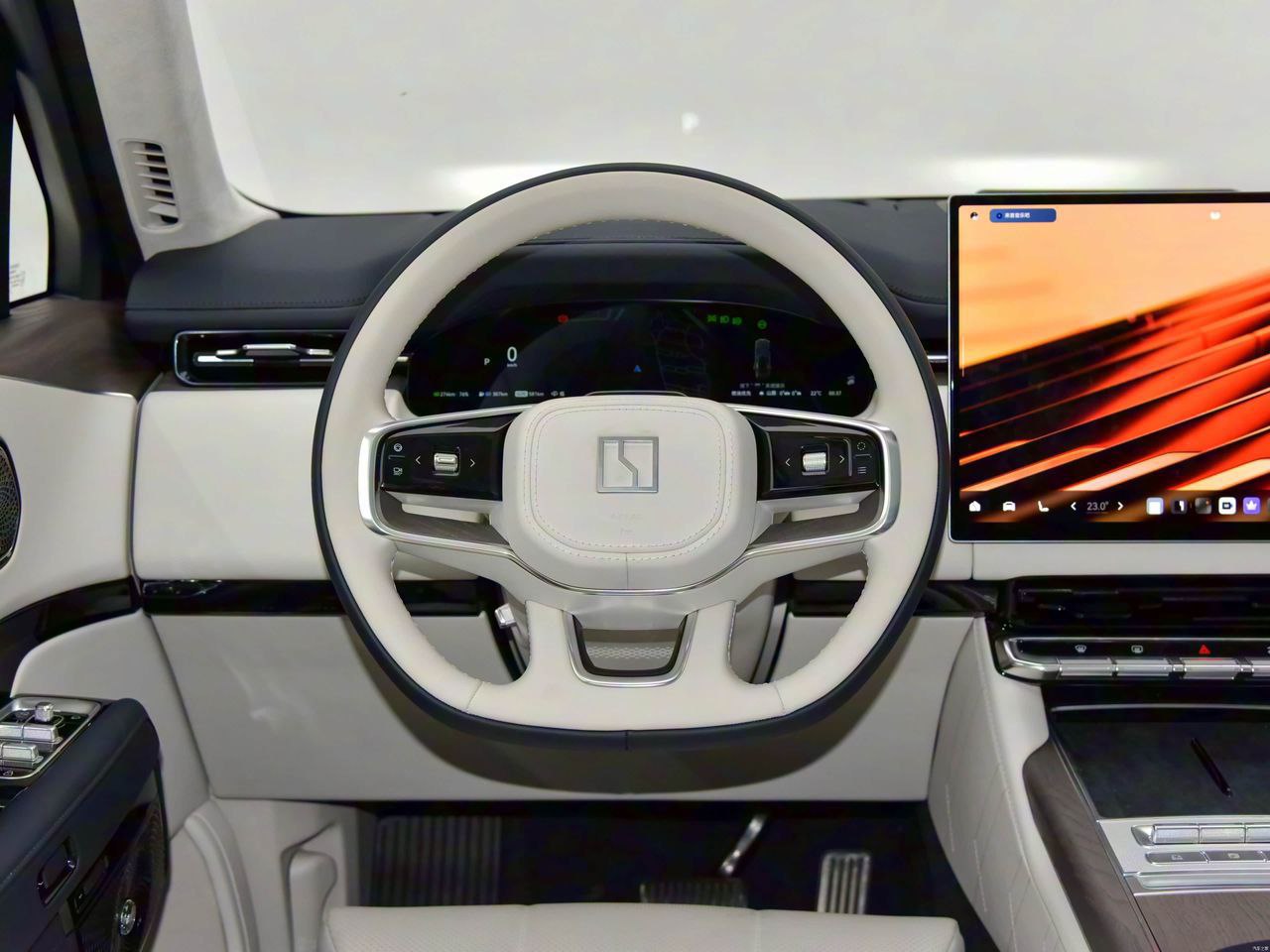 ZEEKR  9X BLANCHE - Vue 3